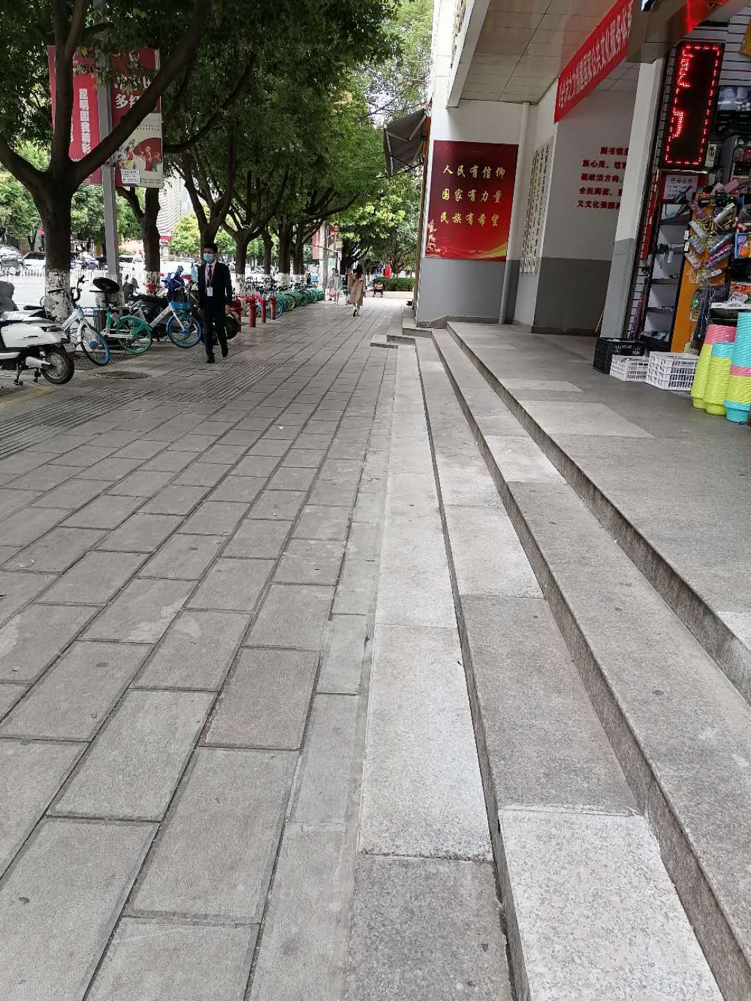 ab4bff5da29ada9c585d85975c287a4（压缩).jpg